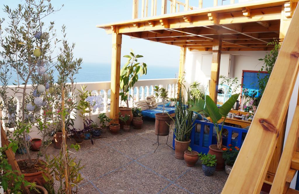Sundesk Coworking And B&B Taghazout Esterno foto
