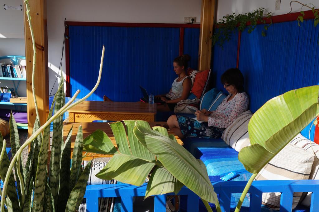Sundesk Coworking And B&B Taghazout Esterno foto